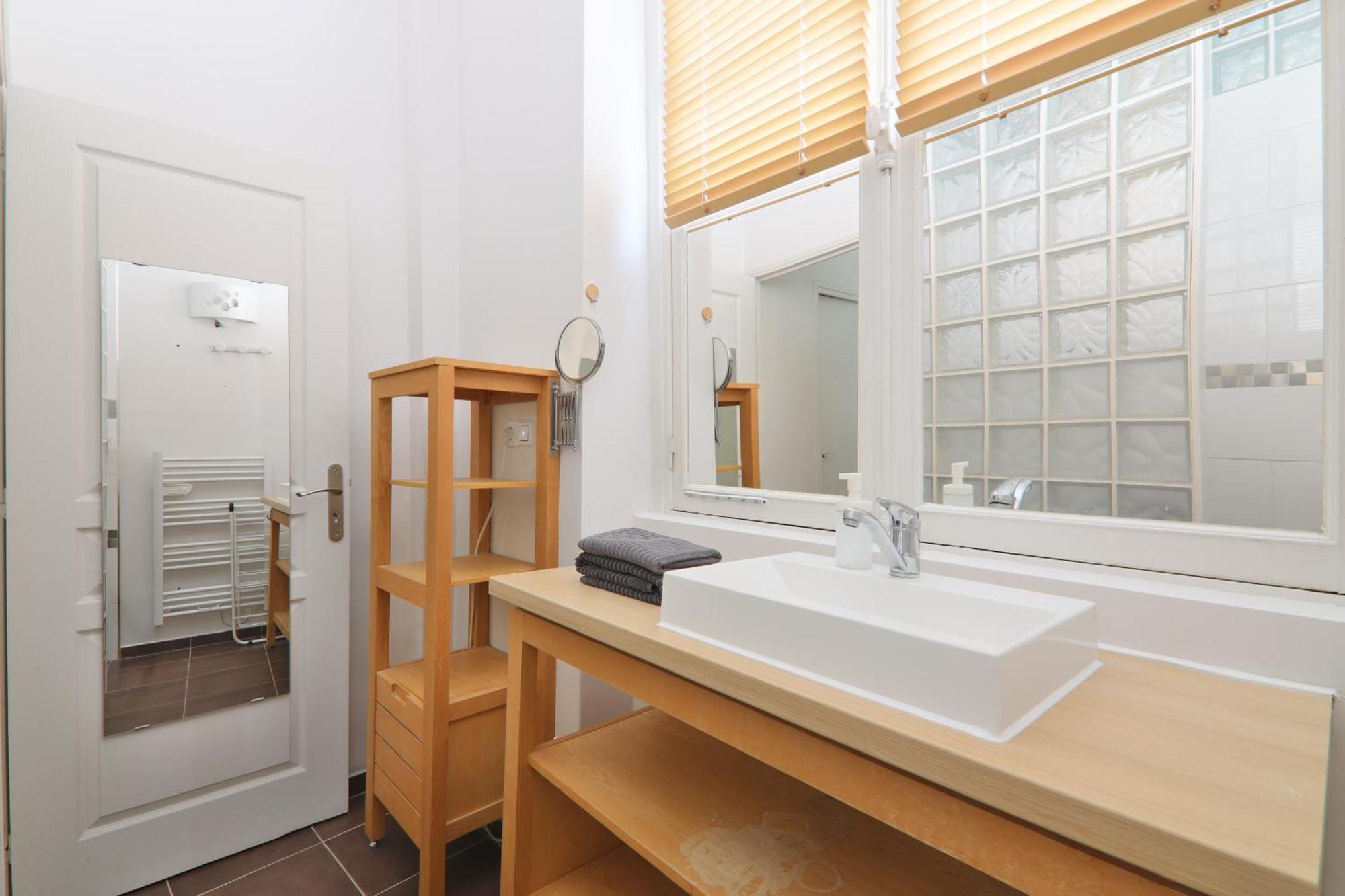 Appartement Quartier Place Des Vosges ปารีส ภายนอก รูปภาพ